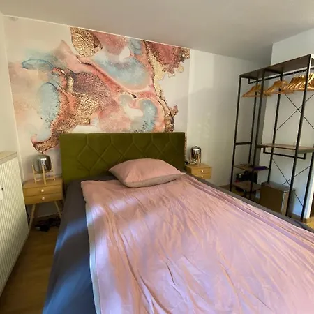 Suitable Living - Luxury Apartment With Balcony And Fast Wifi * Essen