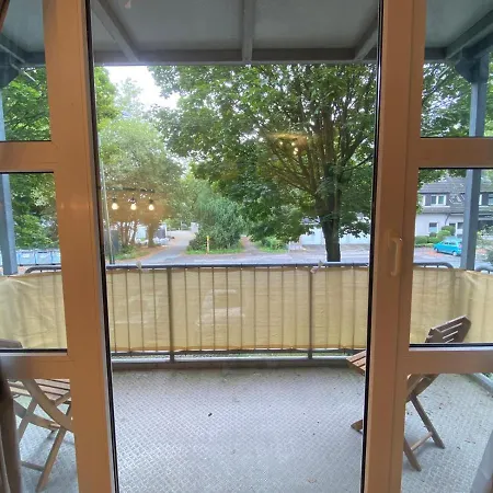 Apartment Suitable Living - Luxury Apartment With Balcony And Fast Wifi *